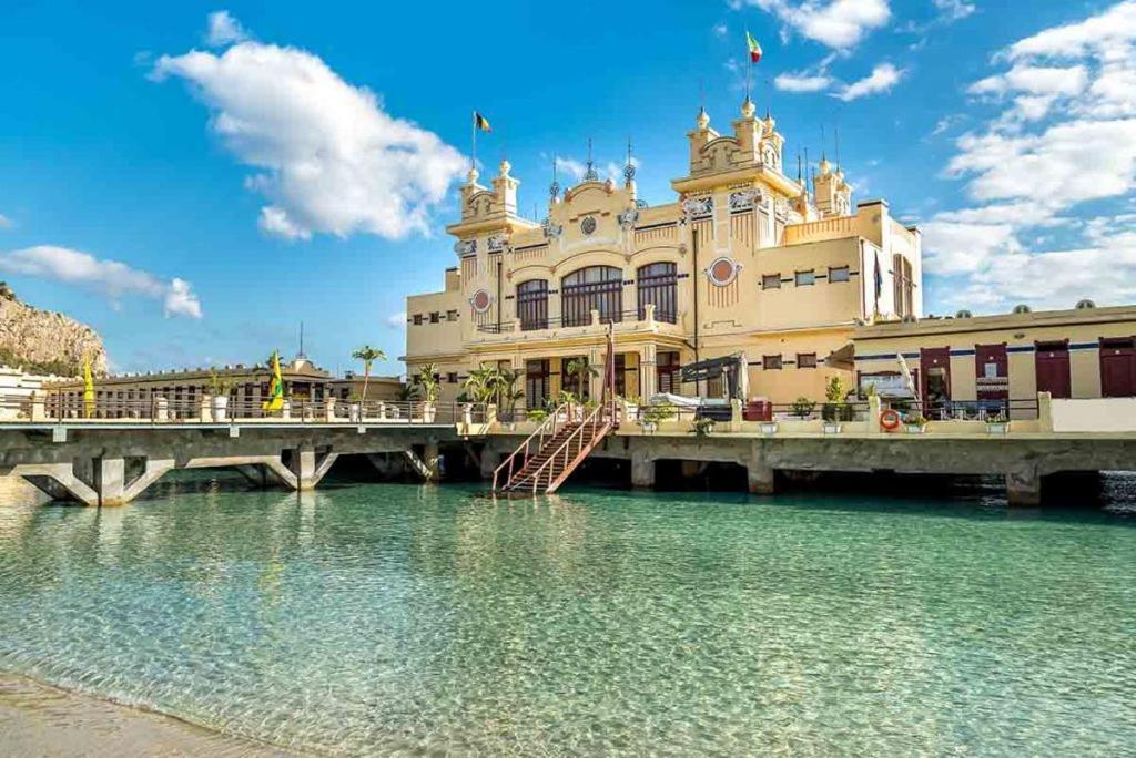 Casa Viola Elegante E Sul Mare Di Mondello Apartment Palermo Ngoại thất bức ảnh